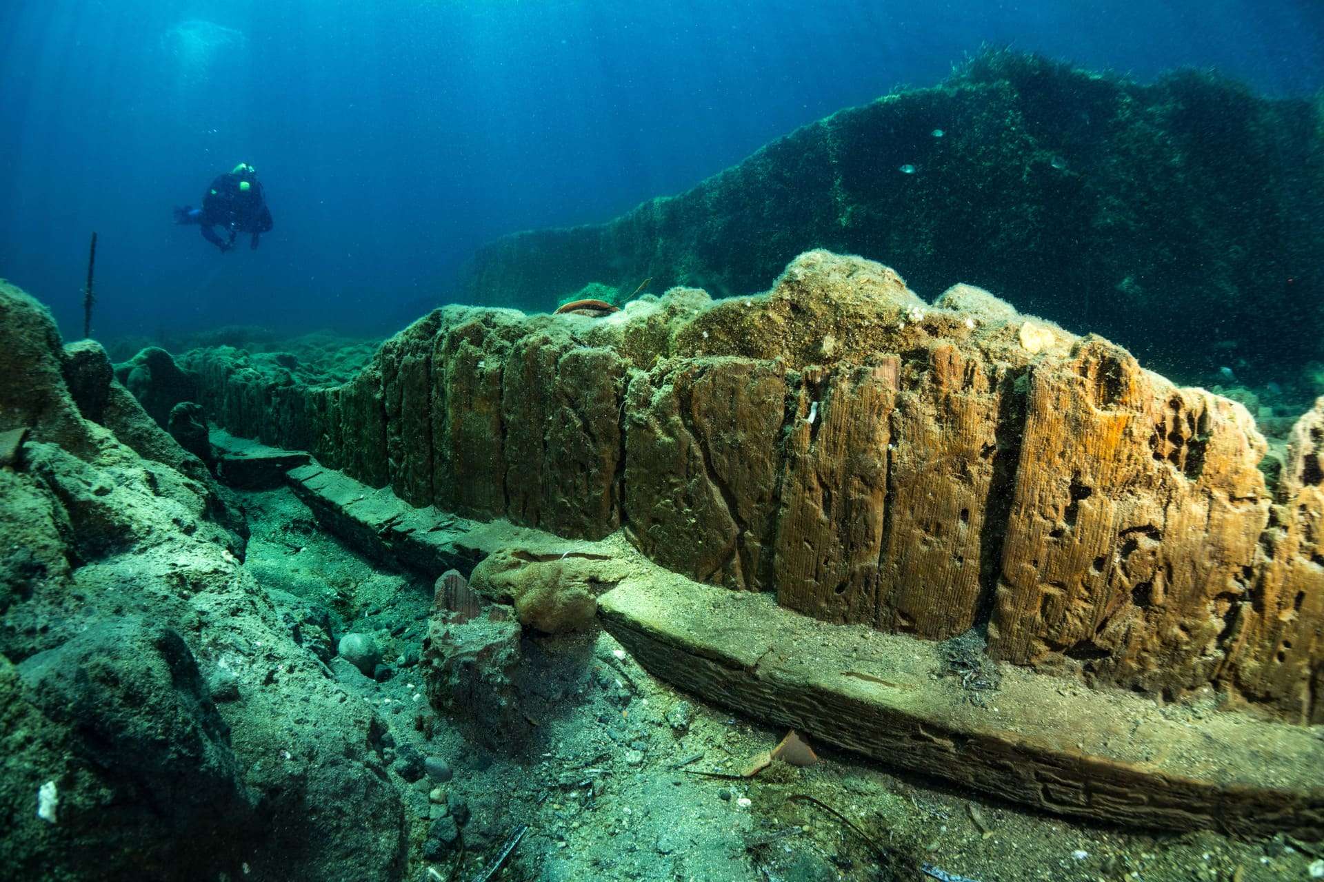 Towards Ancient Aenaria: Sailing to an Underwater City