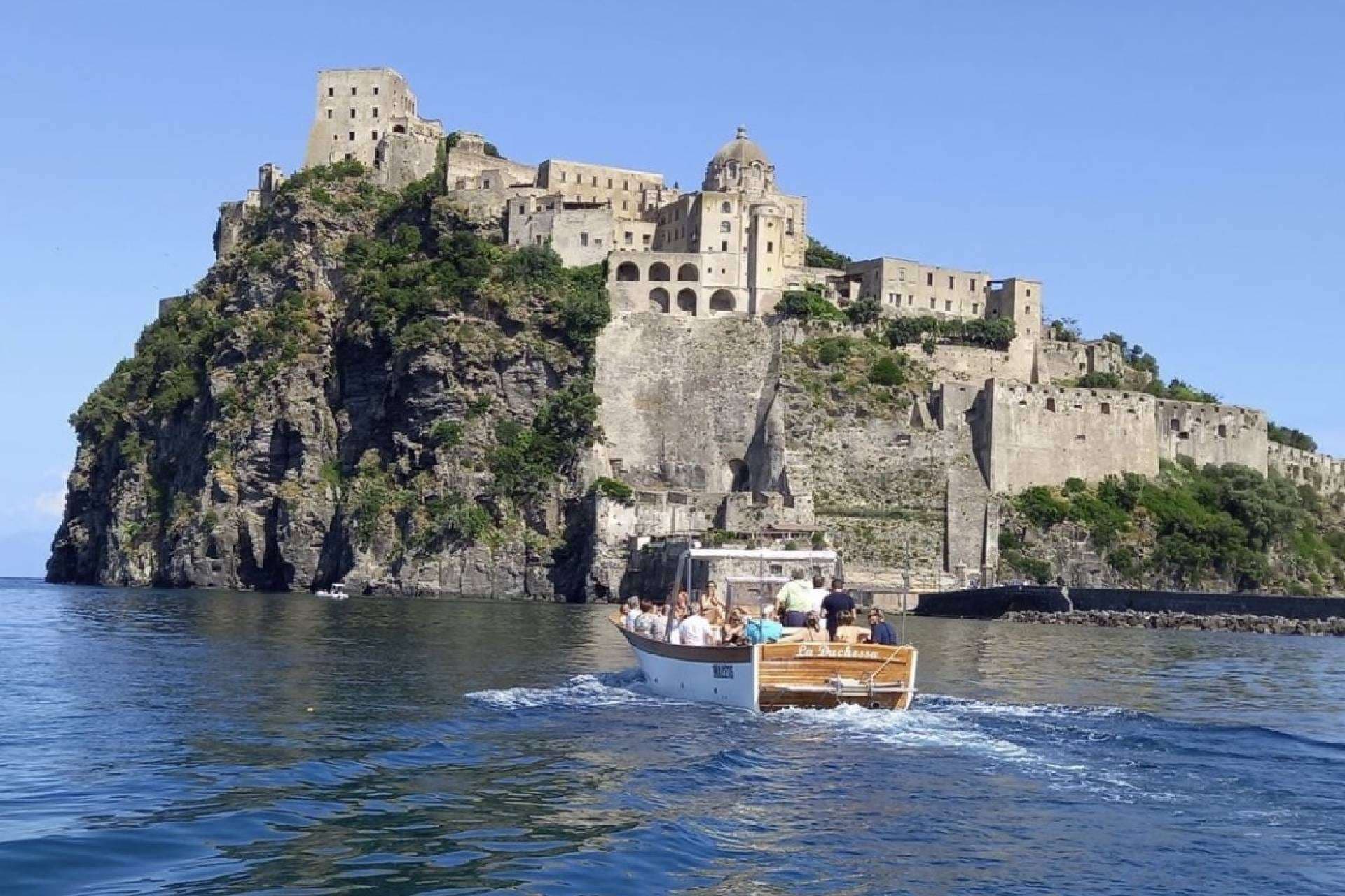 Tour dei Castelli in Campania - 3 Giorni 